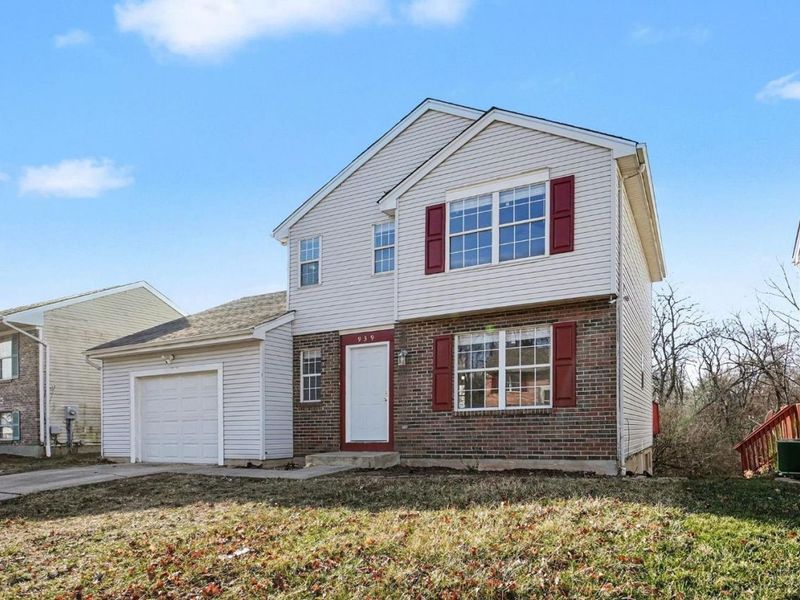 939 Venetian Terrace, Cincinnati, OH 45224 Photo 3