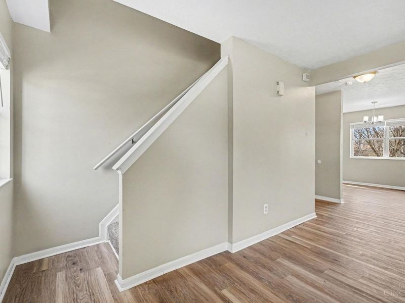 939 Venetian Terrace, Cincinnati, OH 45224 Photo 8