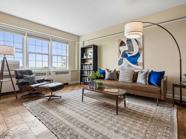 10 Crestmont Rd 5J, Montclair, NJ 07042