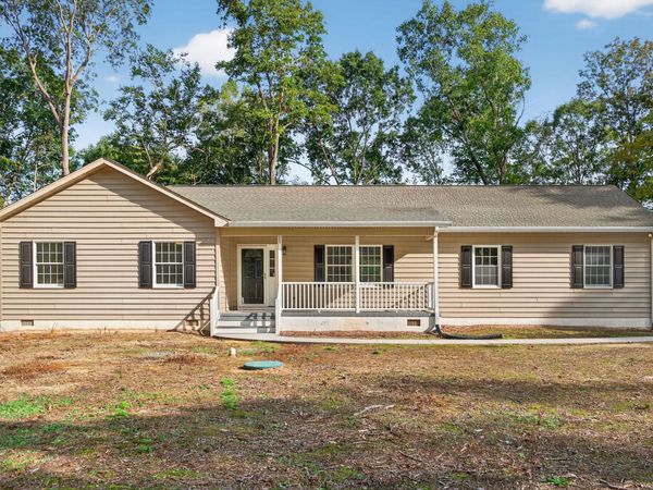 9016 Marlfield Road , Gloucester, VA 23061