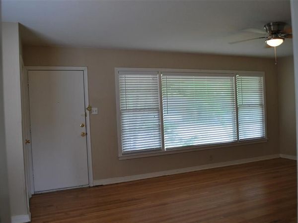 1419 Broadway Street , Denton, TX 76201
