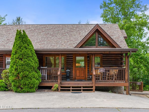 841 Golf View Blvd, Pigeon Forge, TN 37863