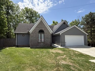 3622 Stamper Drive, Winchester, KY 40391