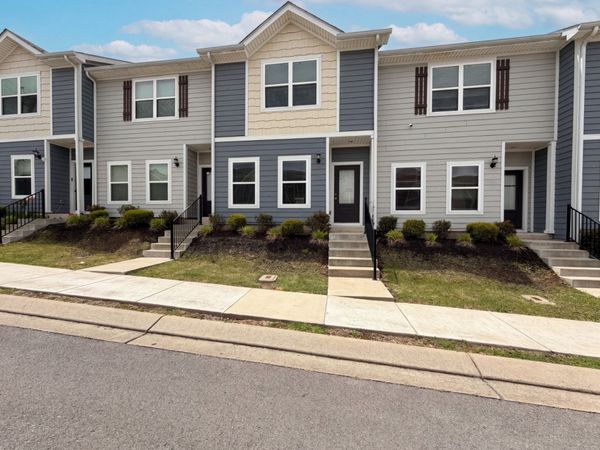 107 David Bolin Dr , La Vergne, TN 37086