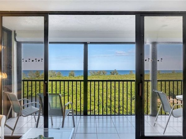 17 Bluebill AVE , Unit 904, NAPLES, FL 34108