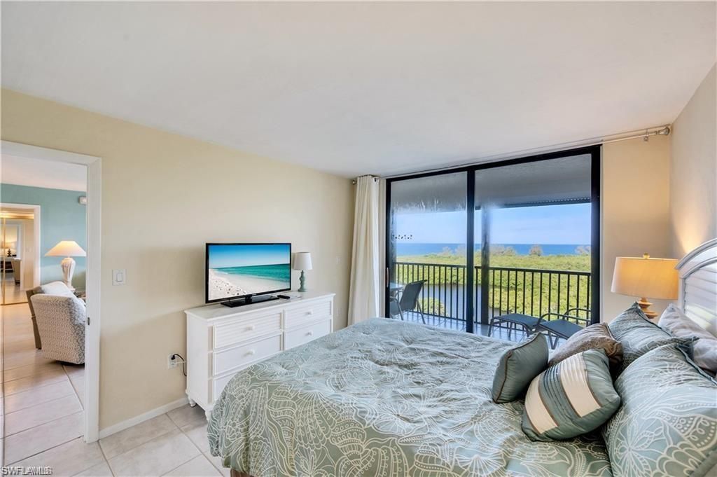 17 Bluebill Ave , Unit 904, Naples, FL 34108 Photo