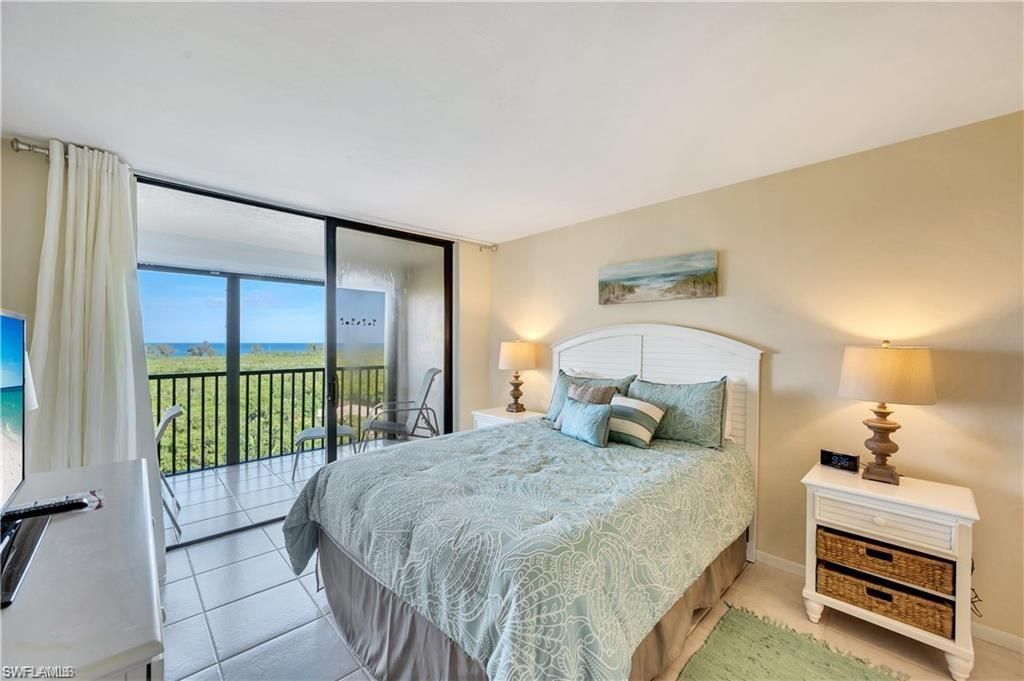 17 Bluebill Ave , Unit 904, Naples, FL 34108 Photo