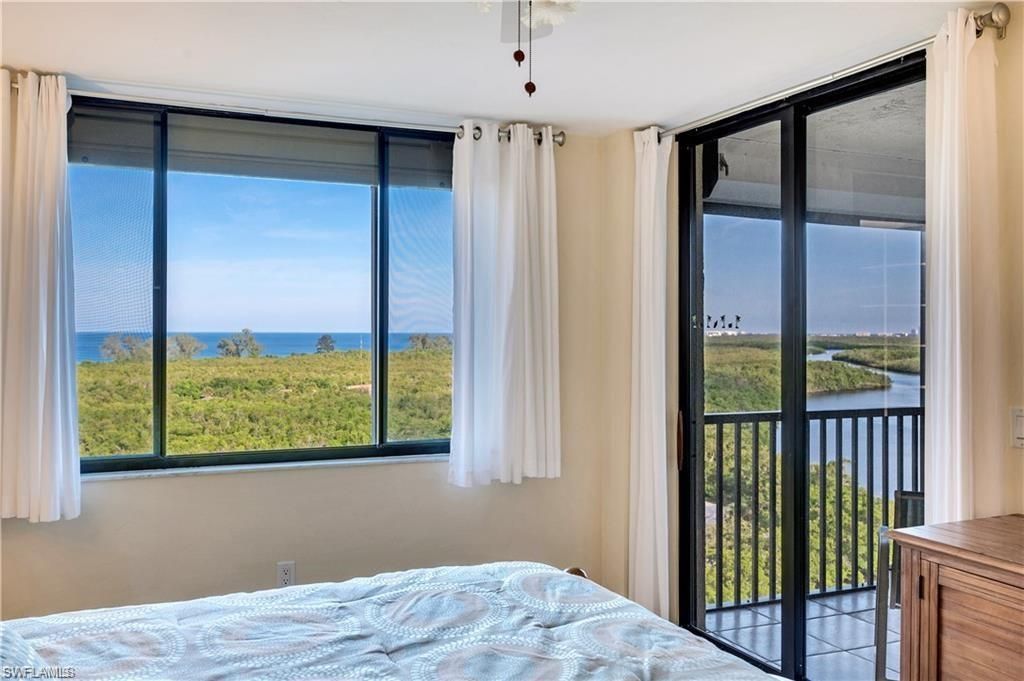 17 Bluebill Ave , Unit 904, Naples, FL 34108 Photo