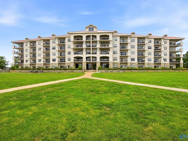 12100 Two Rivers Drive, Unit B2-2, Athens, AL 35611