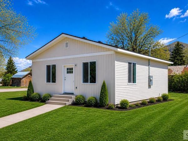 359 Challis Avenue, ARCO, ID 83213