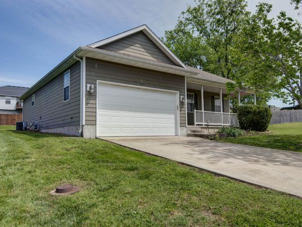2071 E Foxridge Trail , Republic, MO 65738