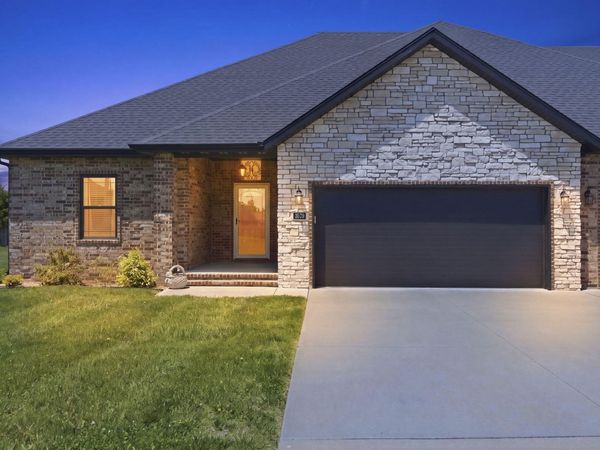 3579 W Camelot Street , Springfield, MO 65807