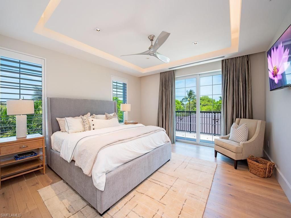 490 5th St S, Unit 101, Naples, FL 34102 Photo