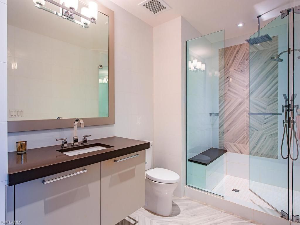 490 5th St S, Unit 101, Naples, FL 34102 Photo