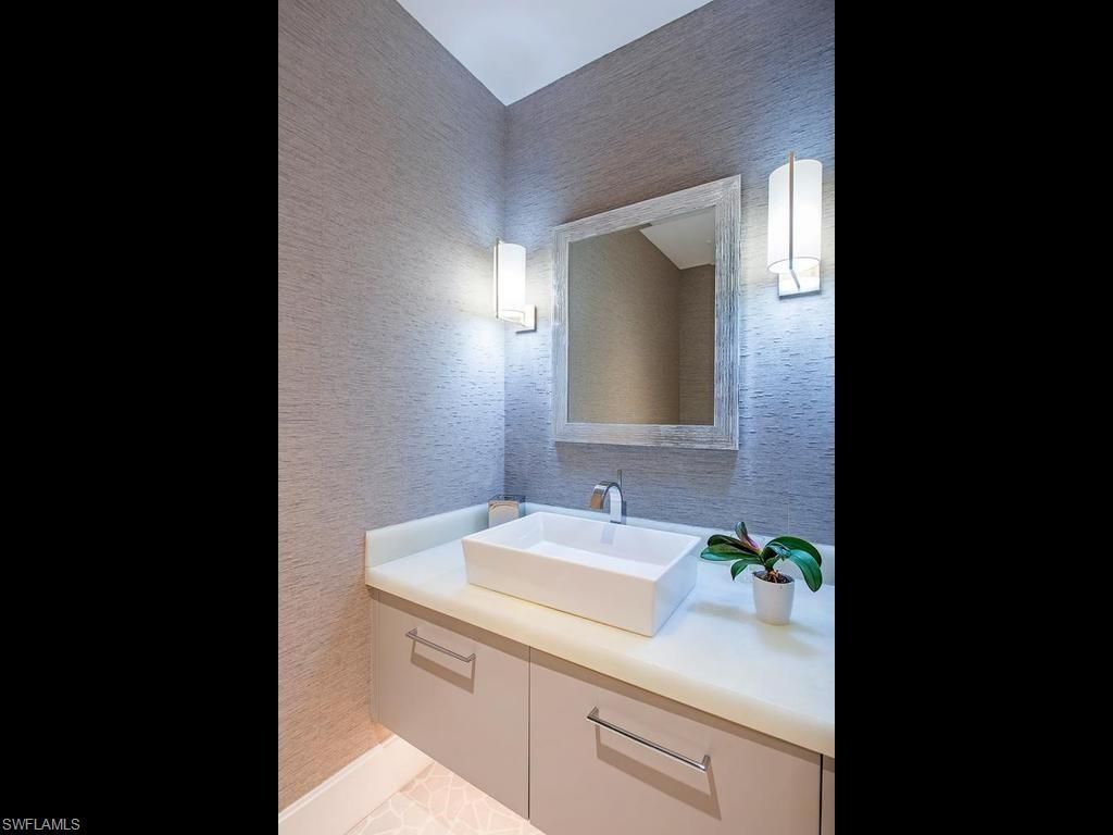 490 5th St S, Unit 101, Naples, FL 34102 Photo