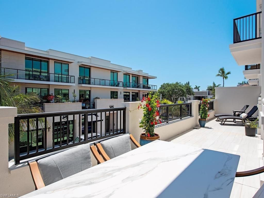 490 5th St S, Unit 101, Naples, FL 34102 Photo
