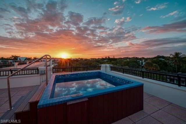 490 5th St S, Unit 101, Naples, FL 34102 Photo