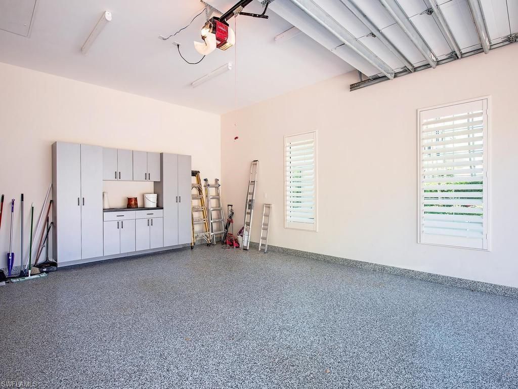 490 5th St S, Unit 101, Naples, FL 34102 Photo