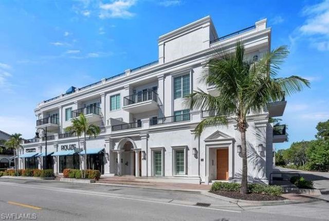 490 5th St S, Unit 101, Naples, FL 34102 Photo