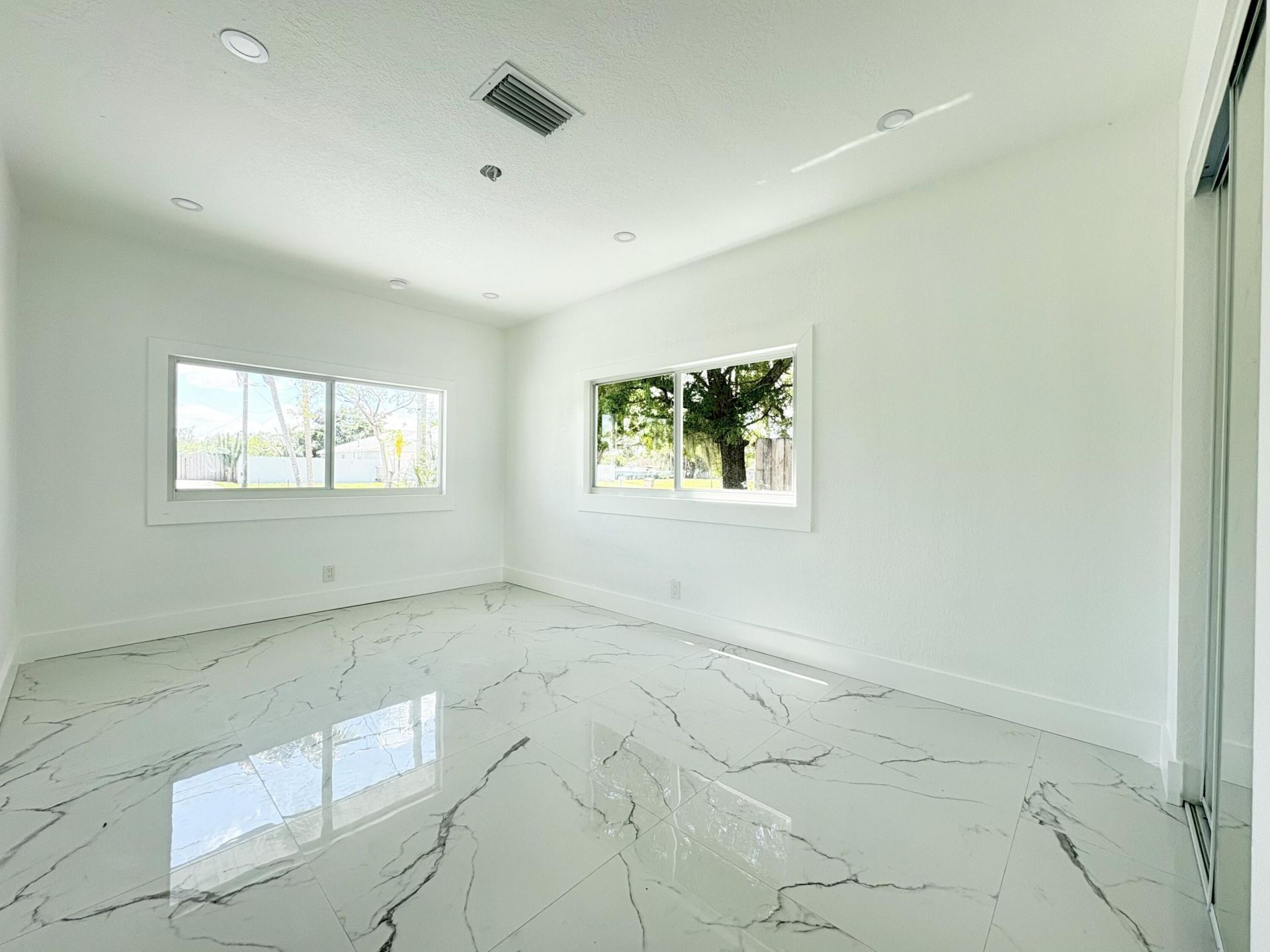 6507 Alexander Road, West Palm Beach, FL 33413 Photo