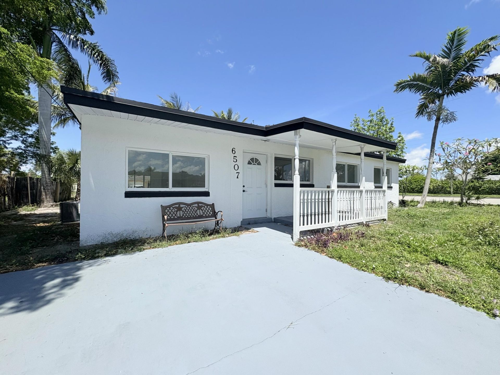 6507 Alexander Road, West Palm Beach, FL 33413 Photo