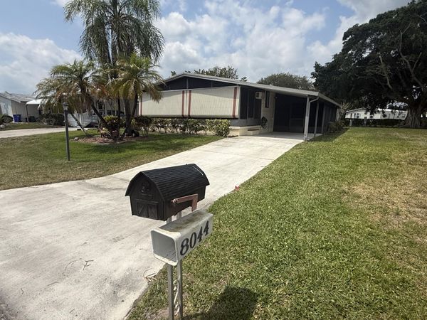 8044 SE Patriot Avenue, Hobe Sound, FL 33455