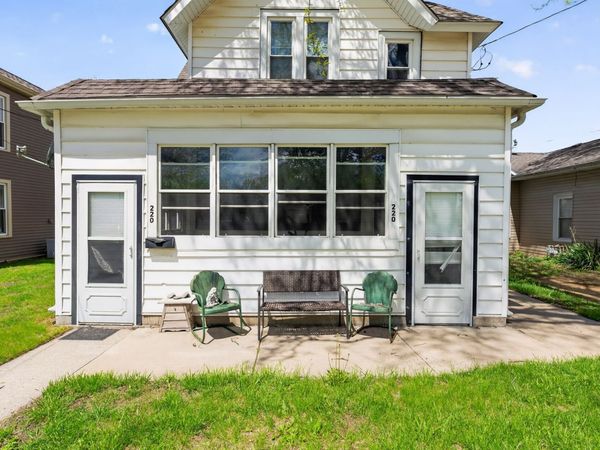 220 E Lincoln Avenue , Belvidere, IL 61008