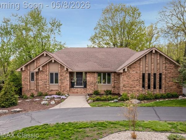 20419 Woodcreek Boulevard, Northville Twp, MI 48167