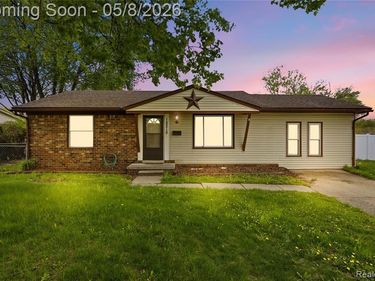 18210 Winwood Avenue, Brownstown Twp, MI 48193