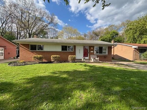 35752 Florane Street, Westland, MI 48186