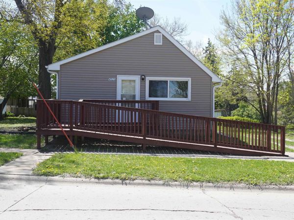 4520 DAVIS AVE, Sioux City, IA 51106