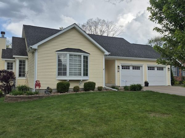 14 Cambridge Ct., Ottumwa, IA 52501