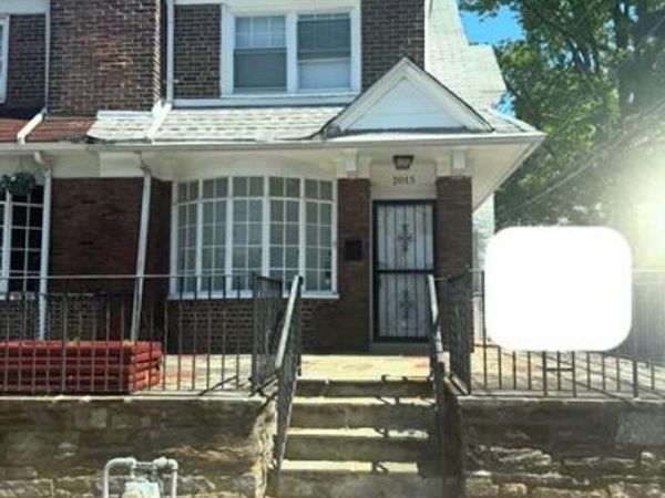 2015 HYATT STREET , CHESTER, PA 19013