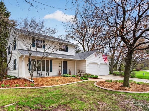 2429 MORNING STAR TRAIL, Green Bay, WI 54302