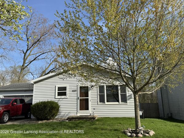4019 Chickory Lane, Lansing, MI 48910