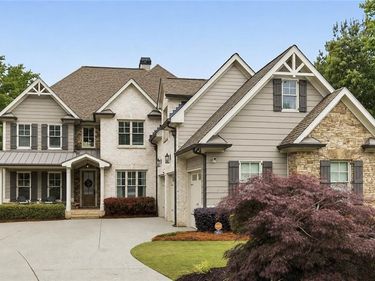 4856 Grandview Court, Flowery Branch, GA 30542