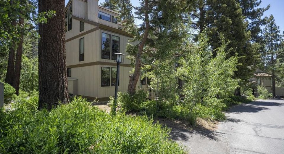 1001 Commonwealth Drive, Kings Beach, CA 96143 Photo