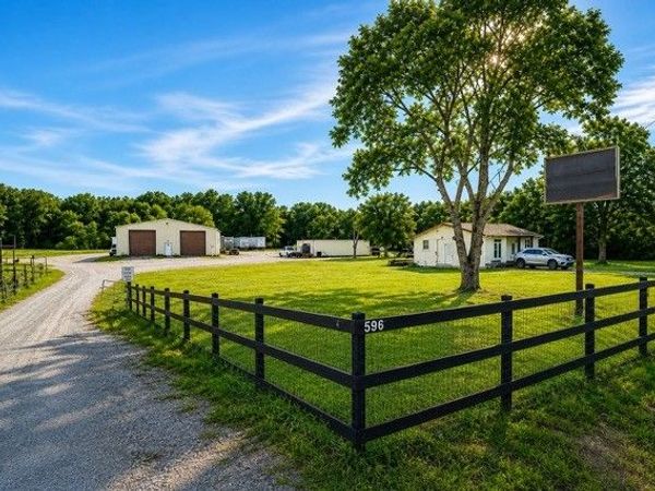 596 highway 99 , Lewisburg, TN 37091