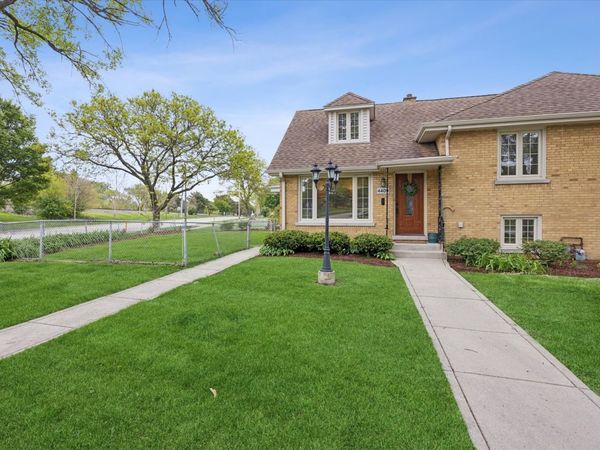 4409 Clausen Avenue , Unit 4409, Western Springs, IL 60558