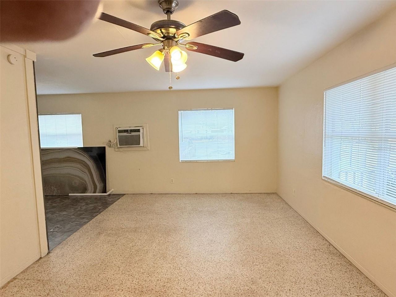 4819 Haines Road N, Saint Petersburg, FL 33714 Photo