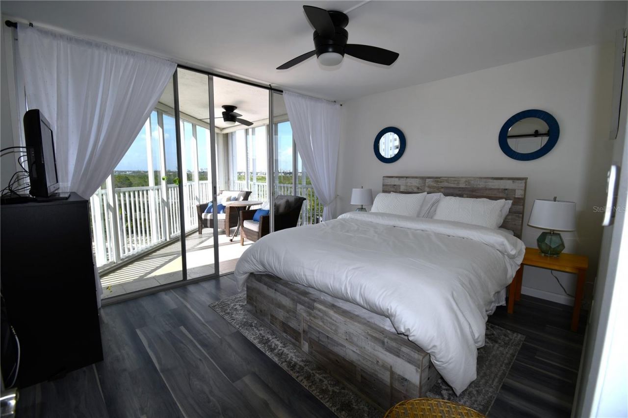 1770 Benjamin Franklin Drive , Unit 507, Sarasota, FL 34236 Photo