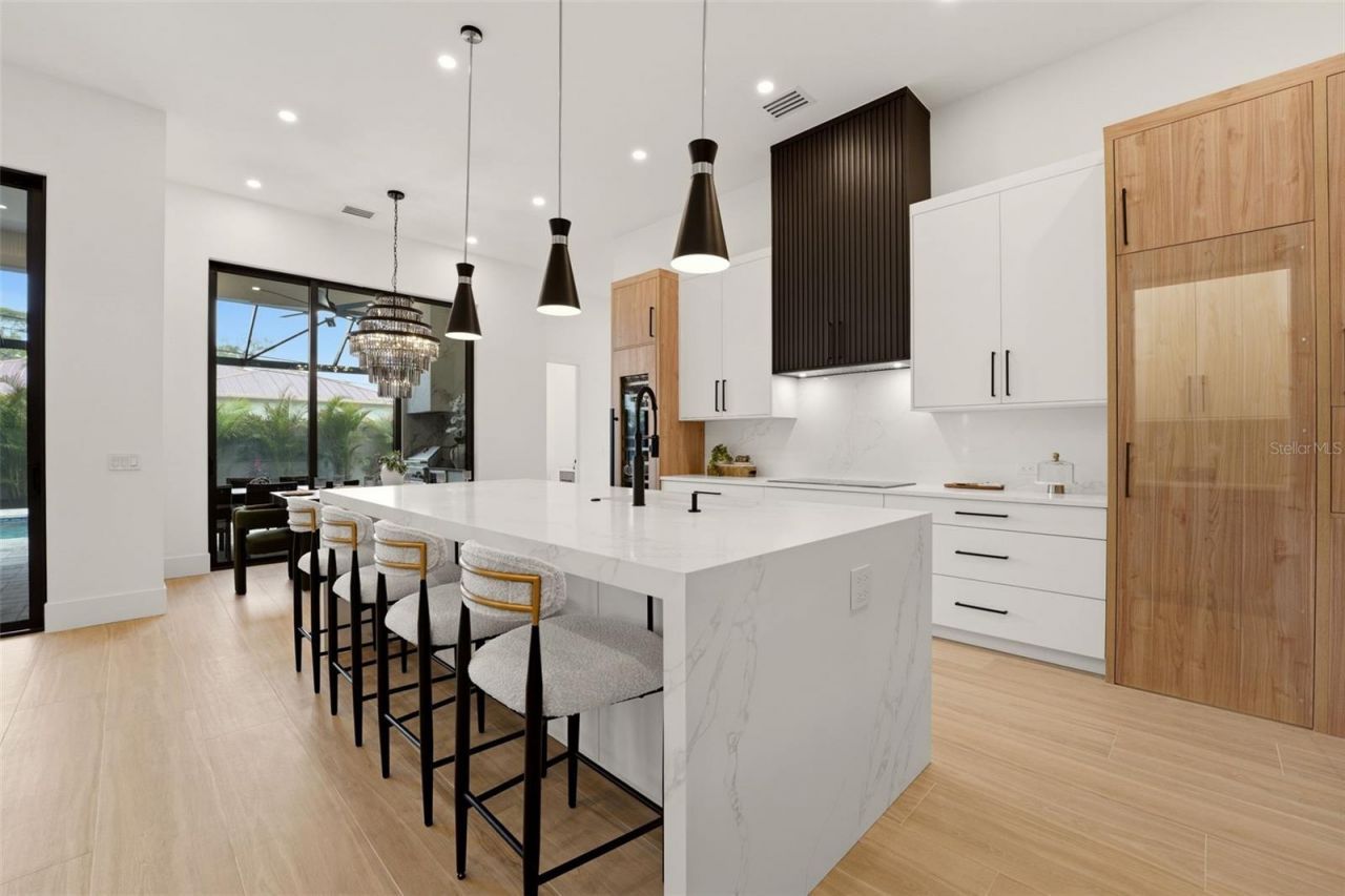 2727 Waldemere Street, Sarasota, FL 34239 Photo