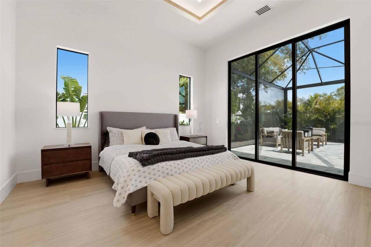 2727 Waldemere Street, Sarasota, FL 34239 Photo