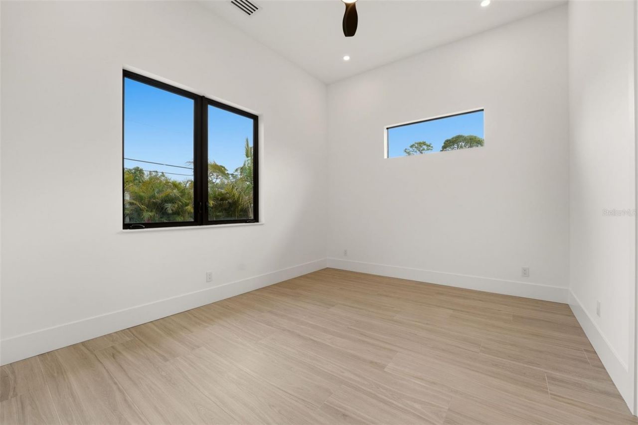 2727 Waldemere Street, Sarasota, FL 34239 Photo