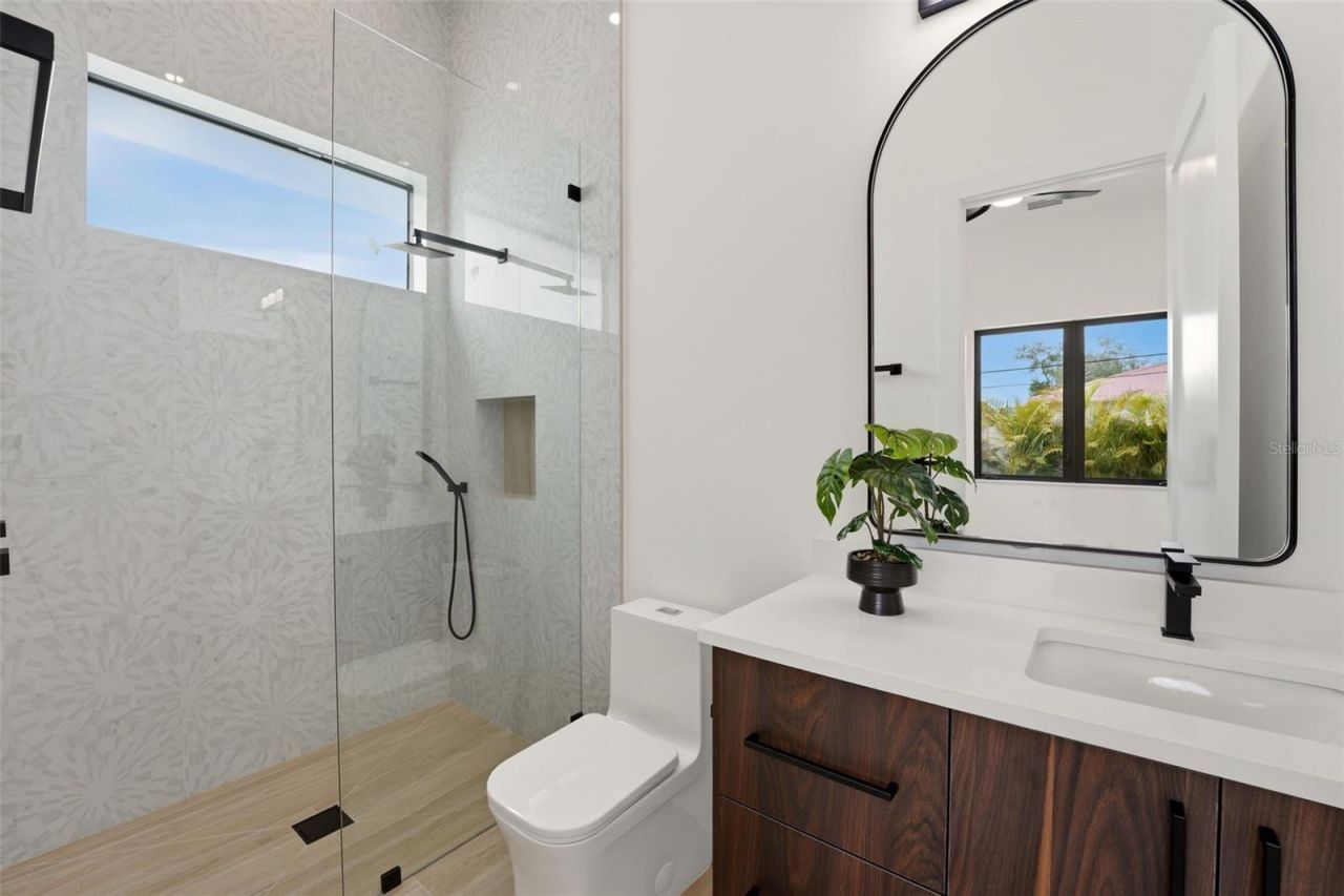 2727 Waldemere Street, Sarasota, FL 34239 Photo