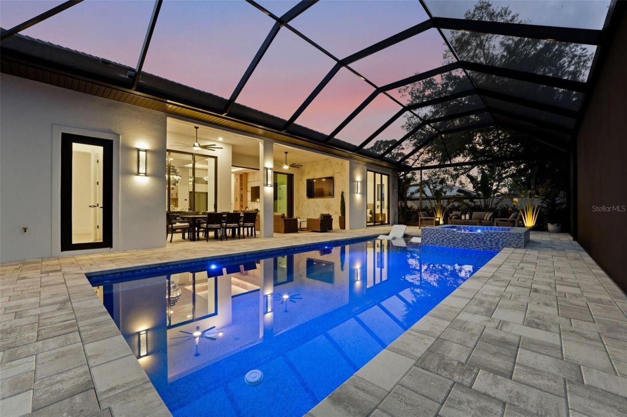 2727 Waldemere Street, Sarasota, FL 34239 Photo