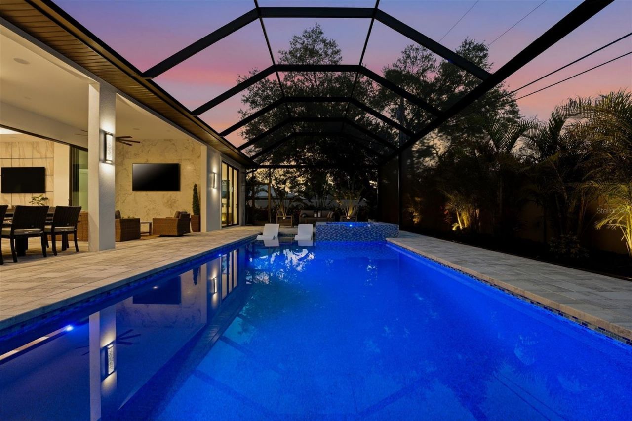 2727 Waldemere Street, Sarasota, FL 34239 Photo