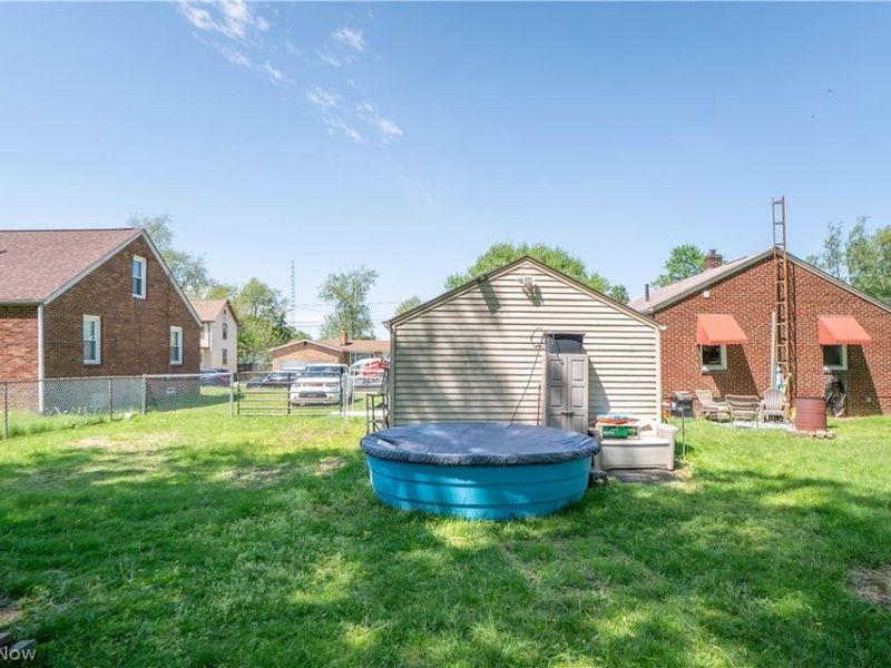 462 Fenton Avenue NE, Canton, OH 44704 Photo 21