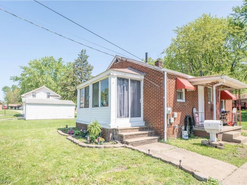 462 Fenton Avenue NE, Canton, OH 44704 Photo 28