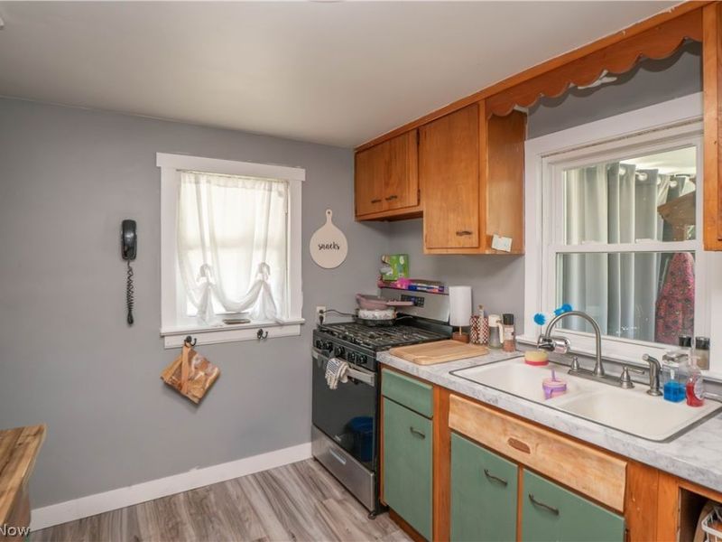 462 Fenton Avenue NE, Canton, OH 44704 Photo 8
